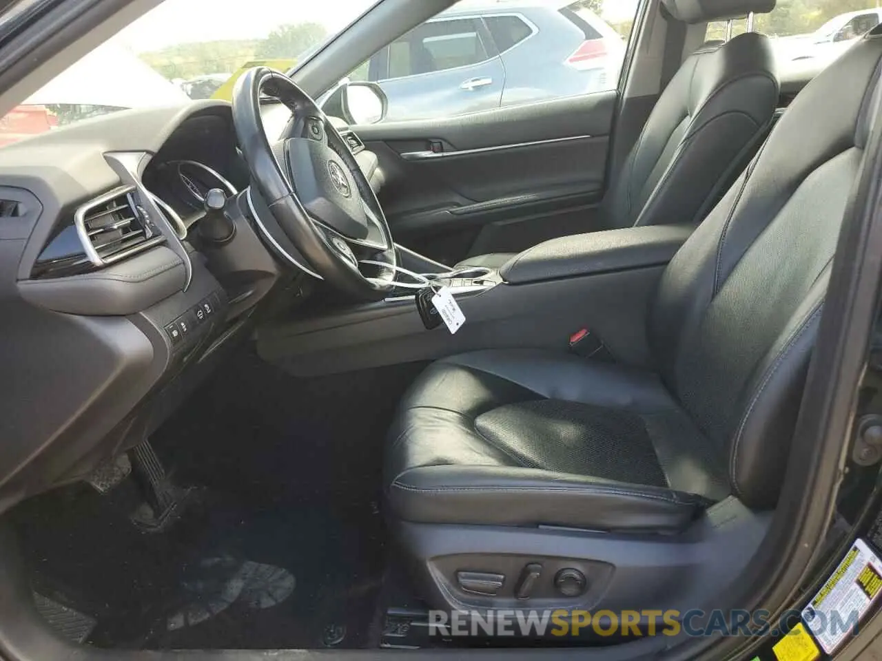 7 Photograph of a damaged car 4T1F31AK4MU024870 TOYOTA CAMRY 2021