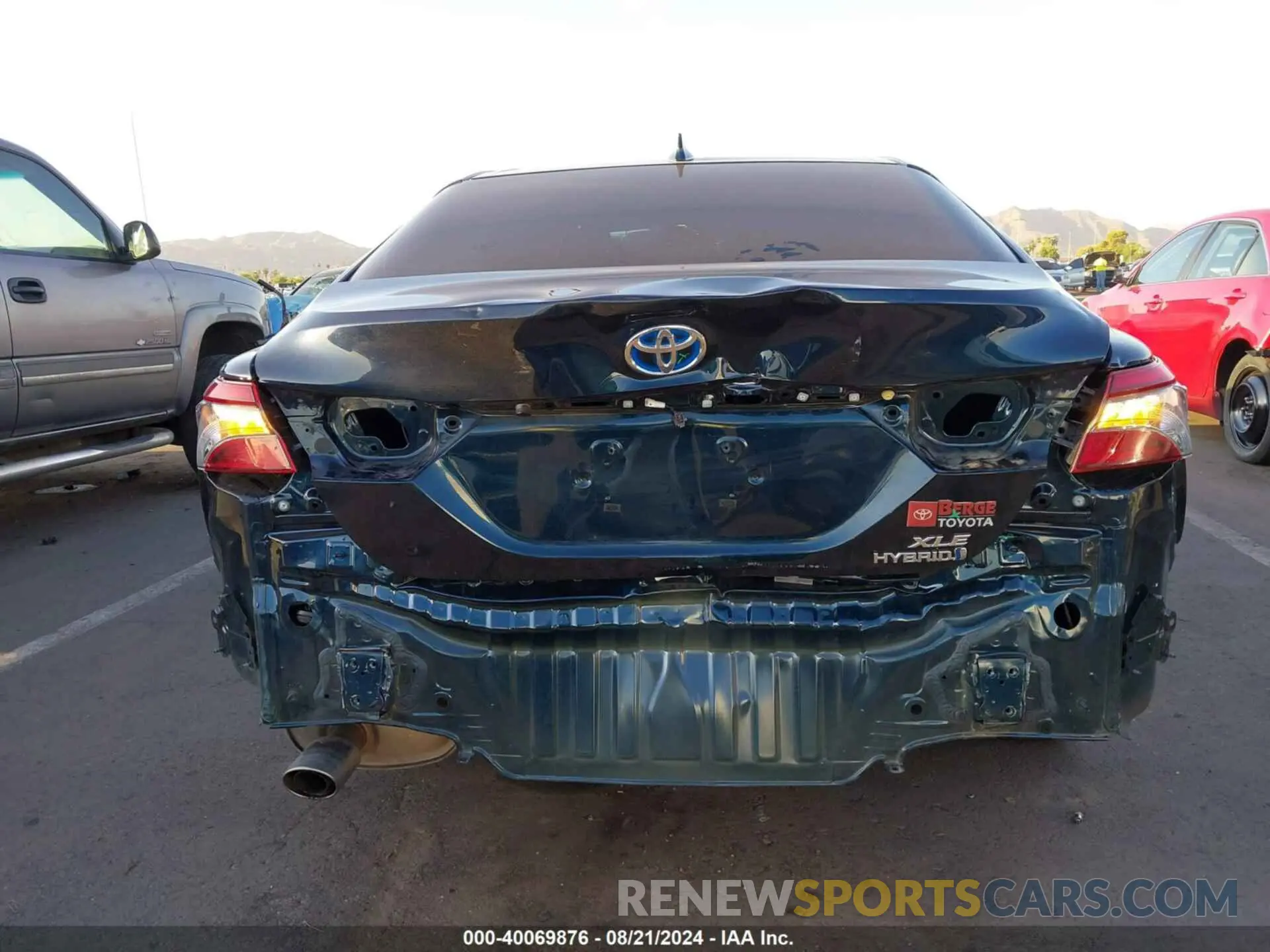 6 Photograph of a damaged car 4T1F31AK5MU553129 TOYOTA CAMRY 2021
