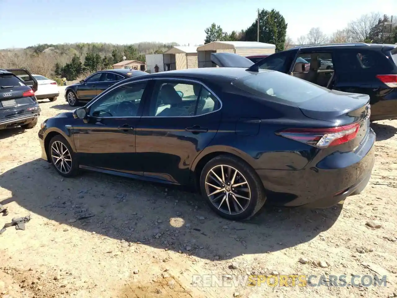 2 Photograph of a damaged car 4T1F31AK5MU557388 TOYOTA CAMRY 2021