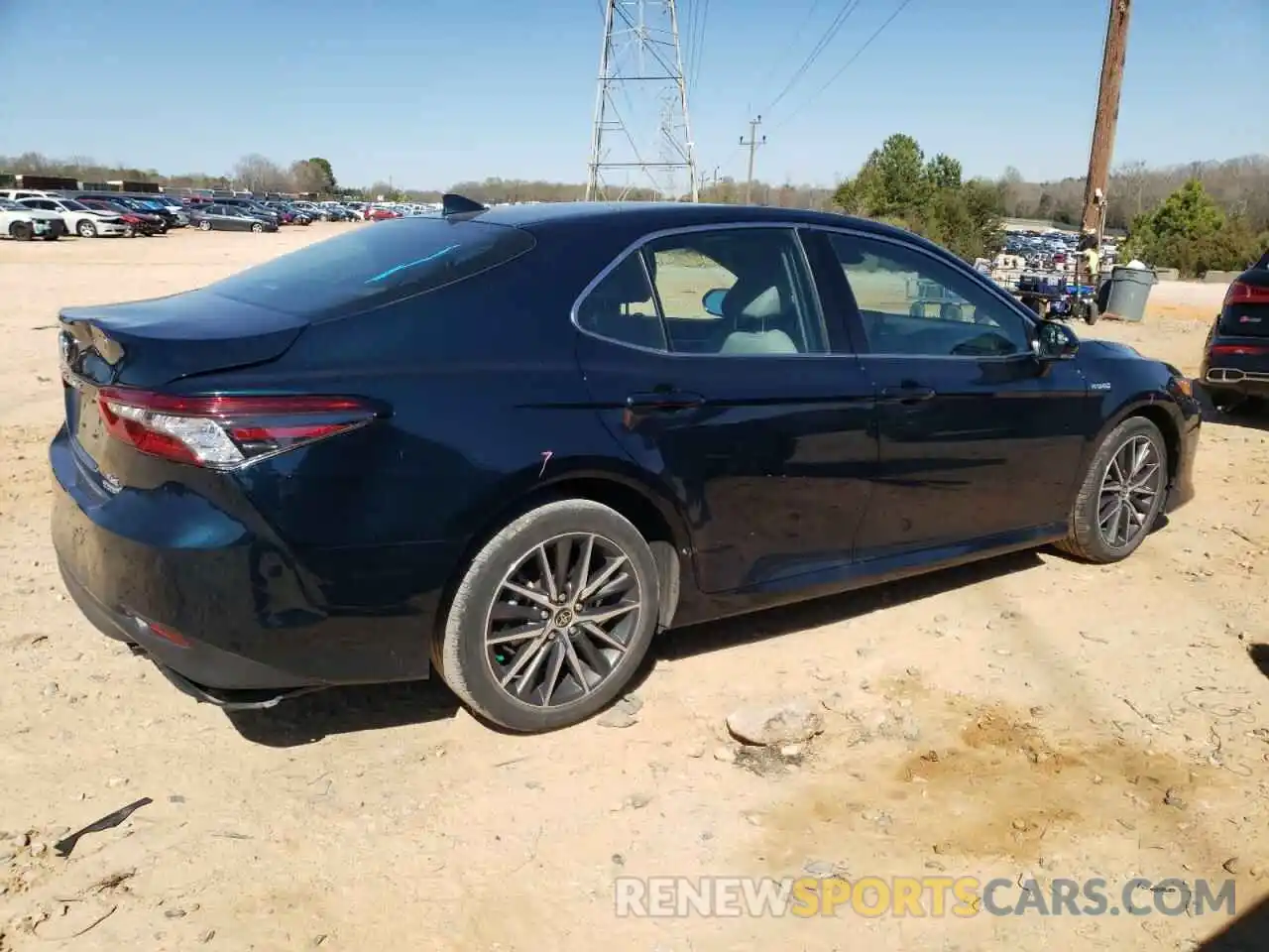 3 Photograph of a damaged car 4T1F31AK5MU557388 TOYOTA CAMRY 2021