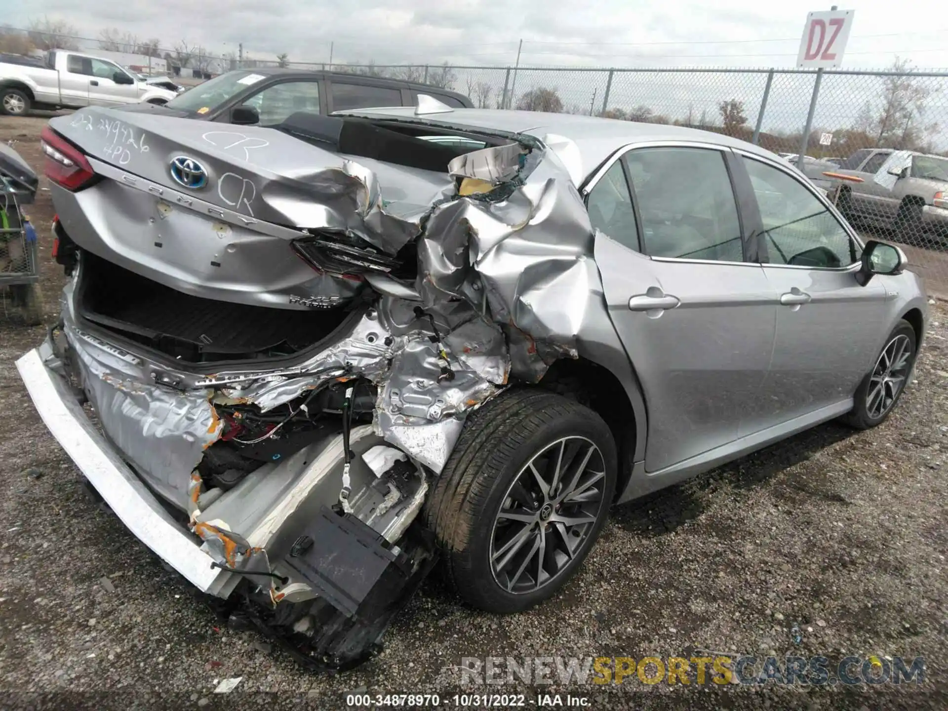 4 Photograph of a damaged car 4T1F31AK5MU558847 TOYOTA CAMRY 2021