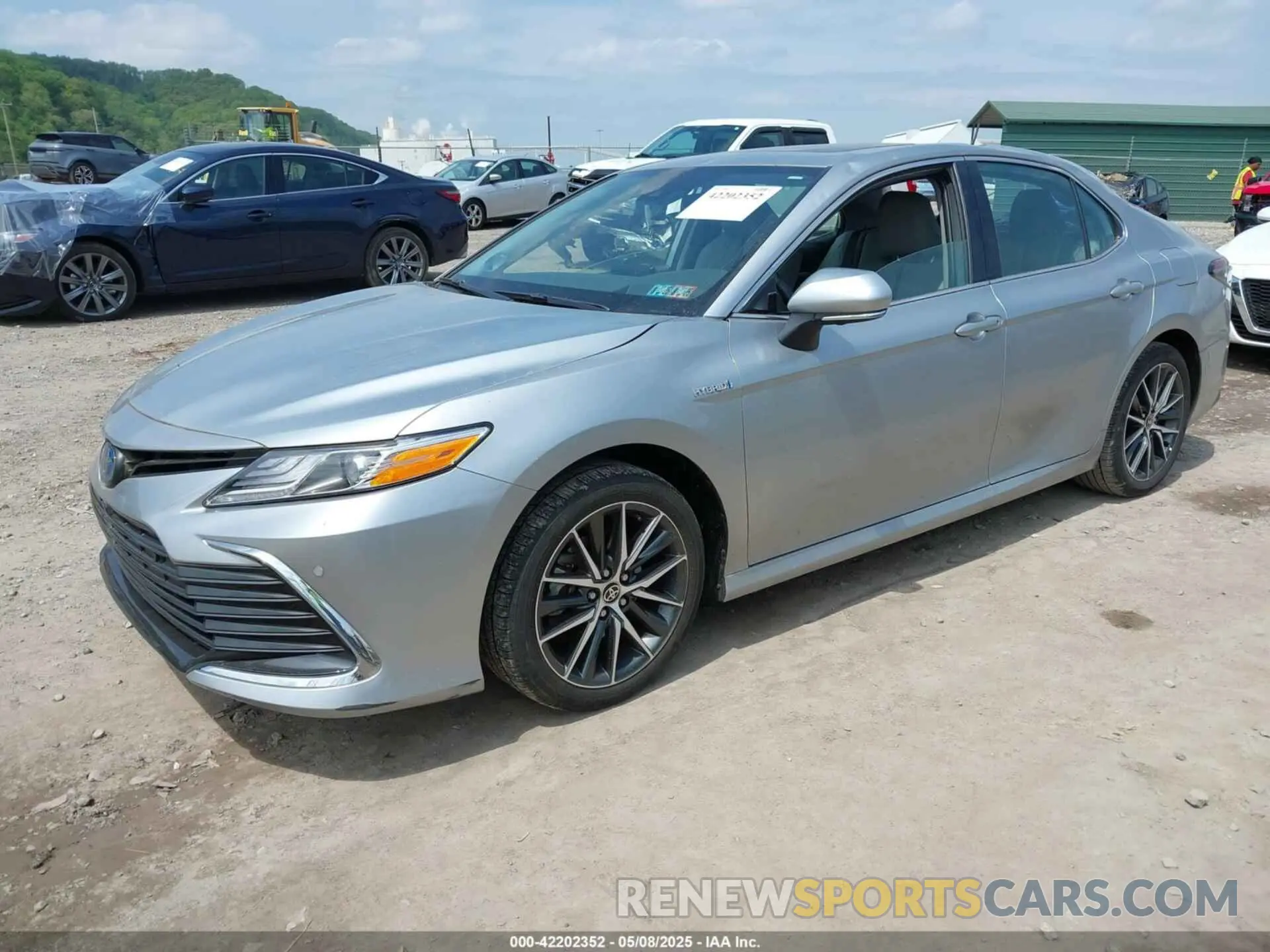 2 Photograph of a damaged car 4T1F31AK6MU547145 TOYOTA CAMRY 2021