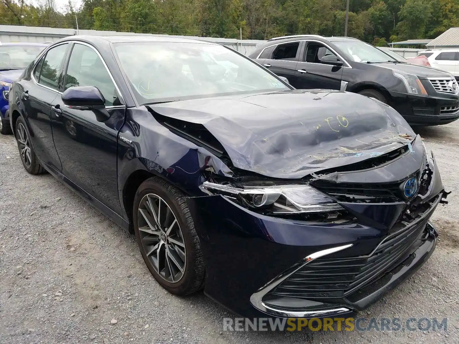 1 Photograph of a damaged car 4T1F31AK6MU563104 TOYOTA CAMRY 2021