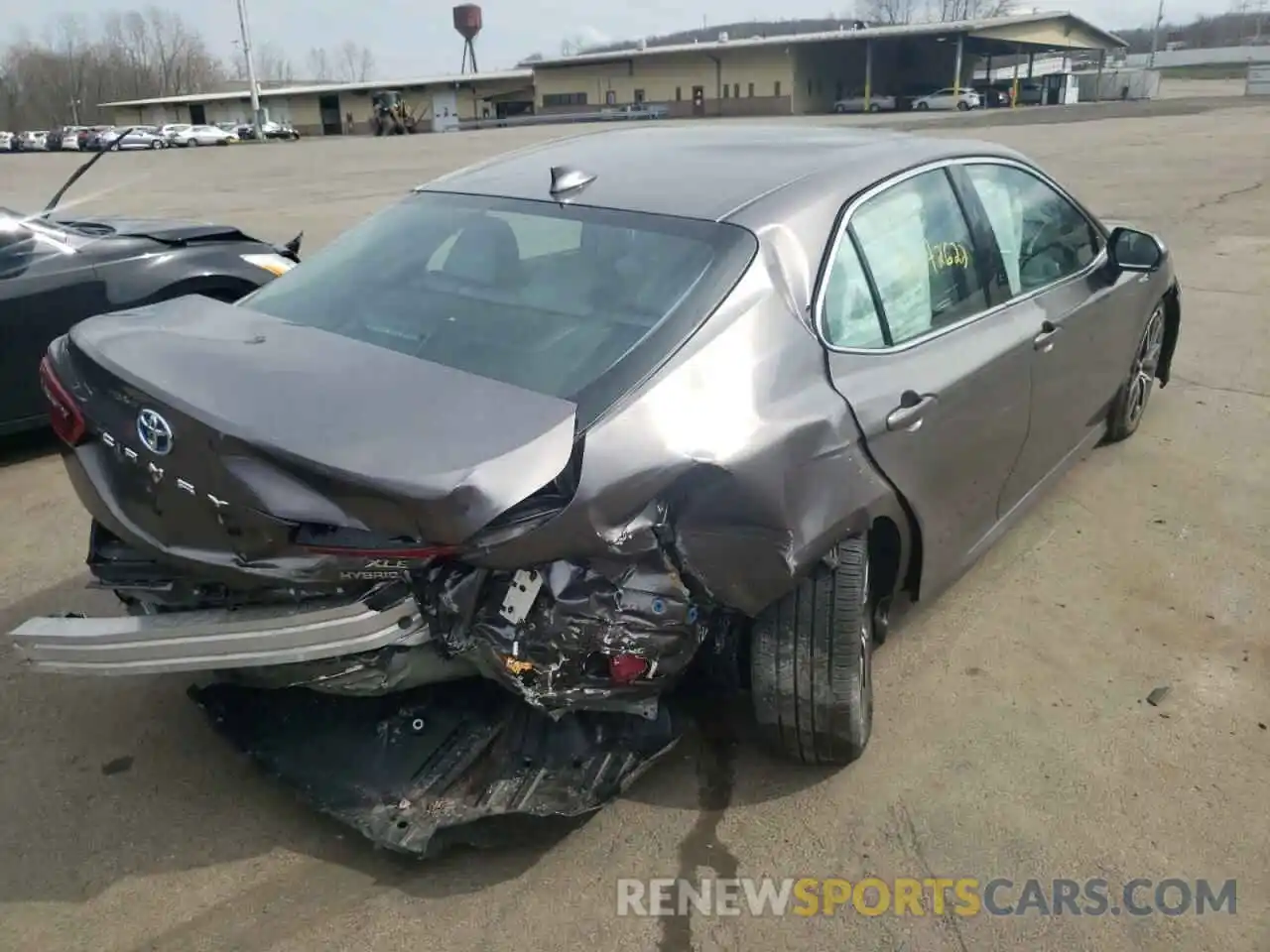 4 Photograph of a damaged car 4T1F31AK7MU026645 TOYOTA CAMRY 2021