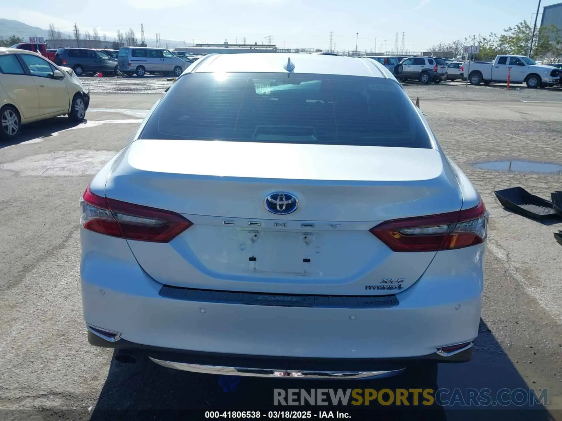 16 Photograph of a damaged car 4T1F31AK7MU548885 TOYOTA CAMRY 2021