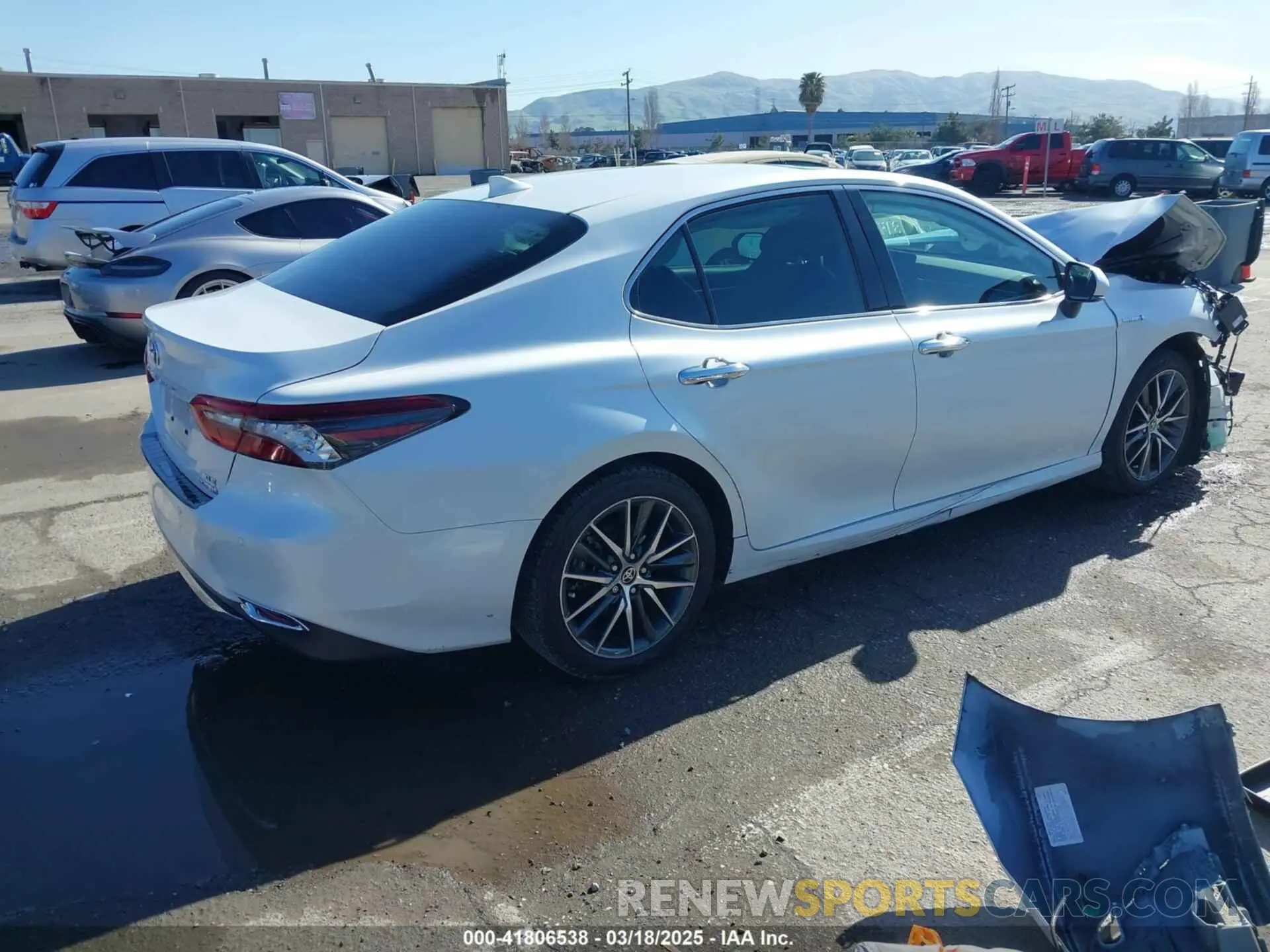 4 Photograph of a damaged car 4T1F31AK7MU548885 TOYOTA CAMRY 2021