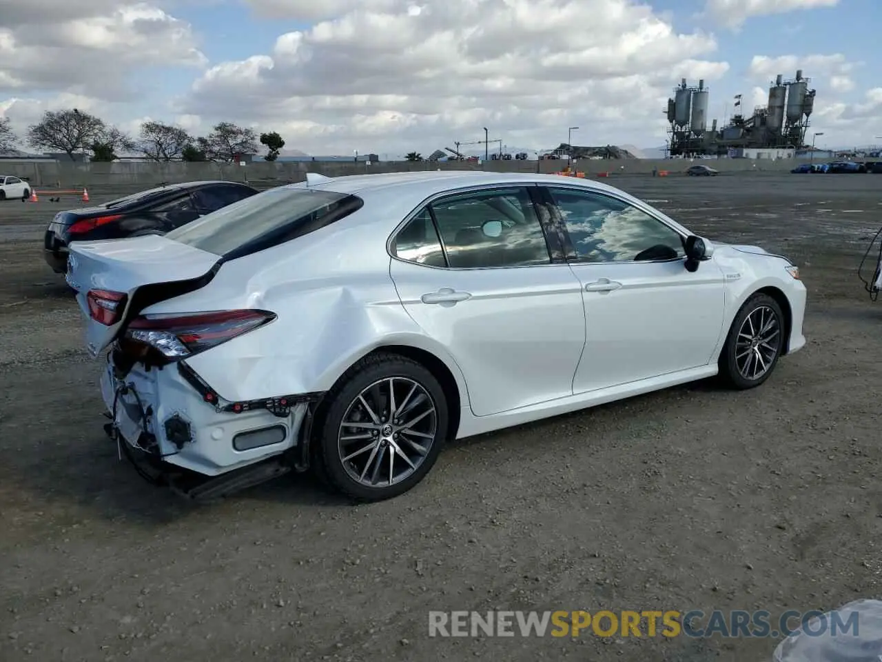 3 Photograph of a damaged car 4T1F31AK7MU567291 TOYOTA CAMRY 2021