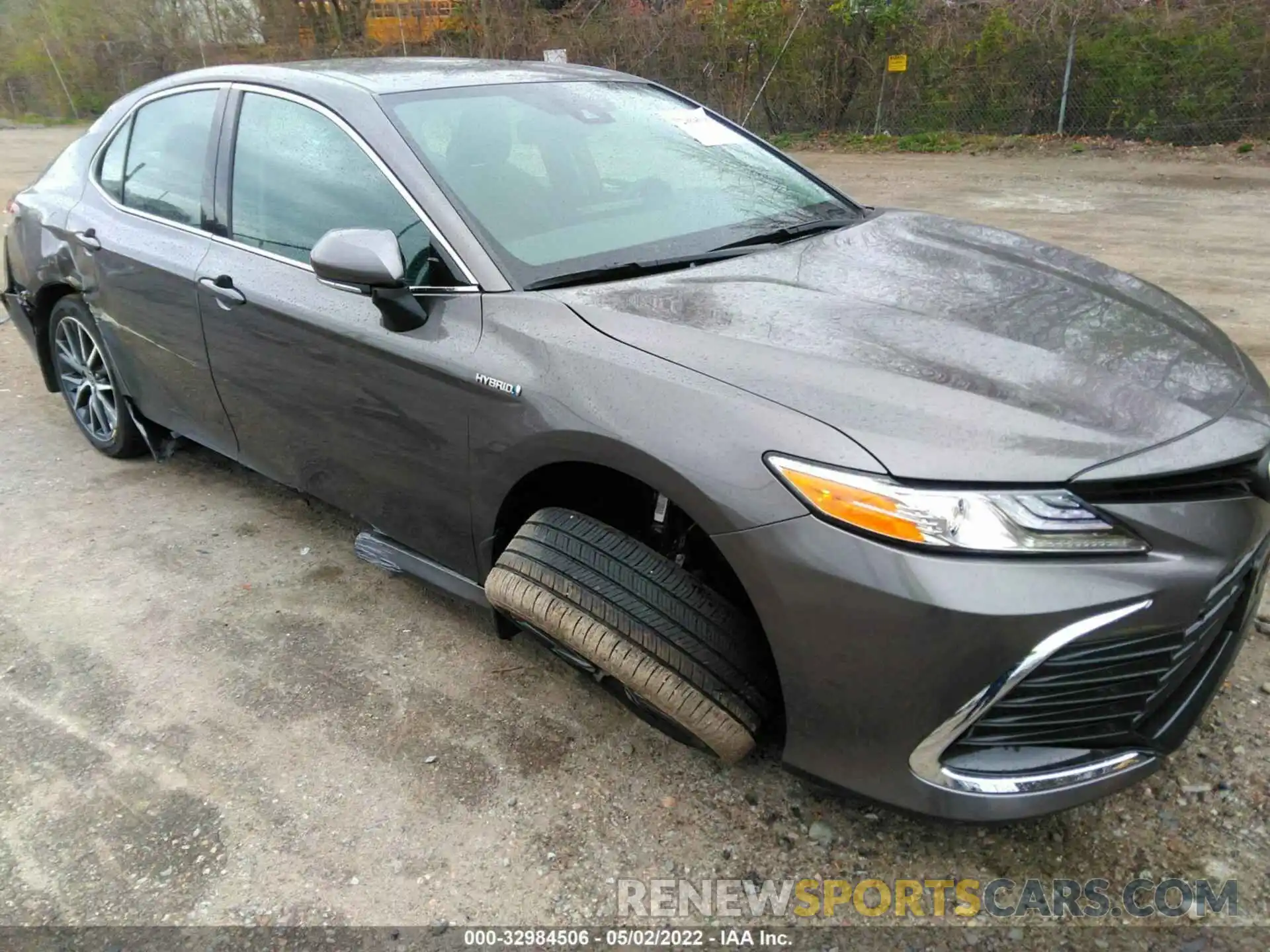 6 Photograph of a damaged car 4T1F31AK8MU557417 TOYOTA CAMRY 2021