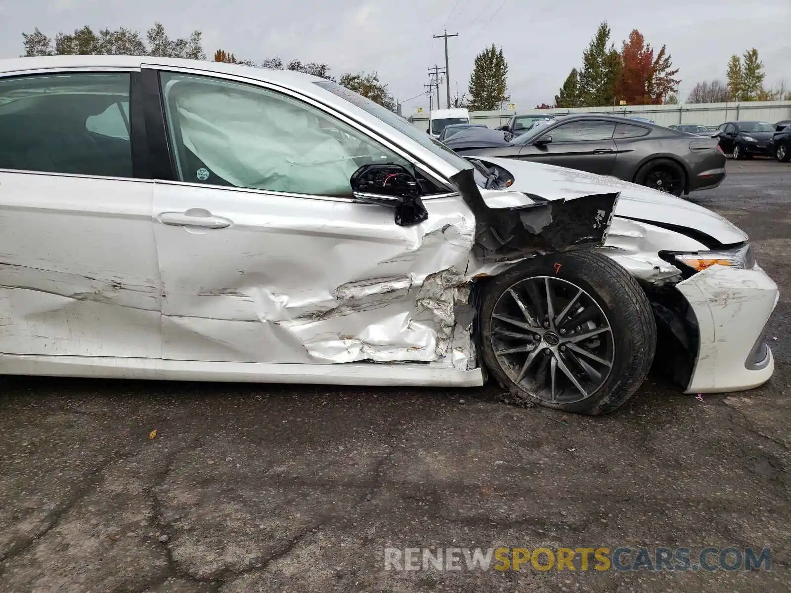 9 Photograph of a damaged car 4T1F31AK8MU561483 TOYOTA CAMRY 2021