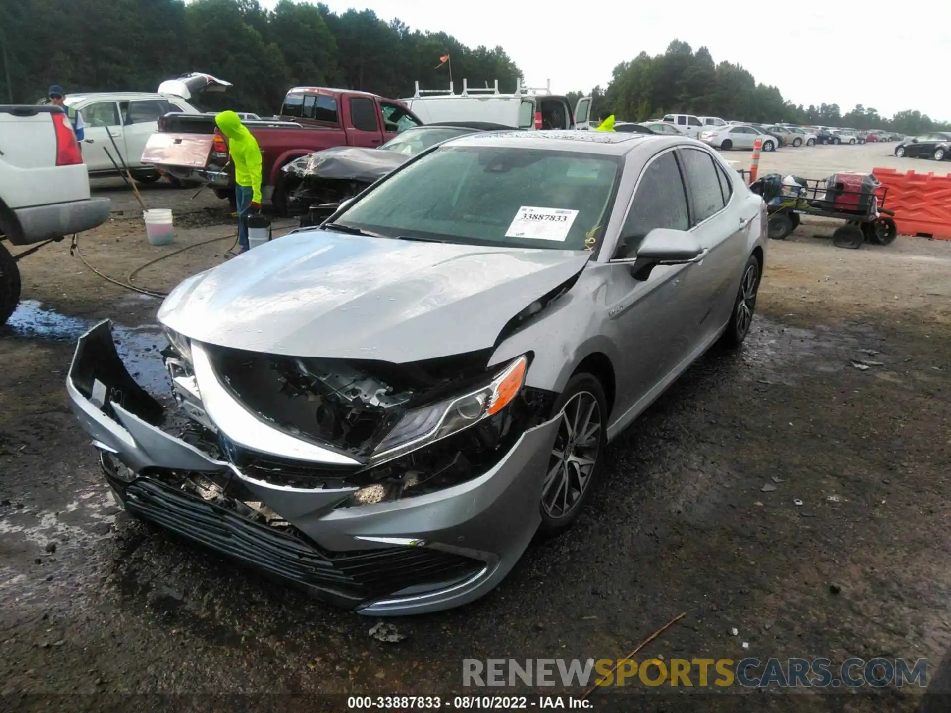 2 Photograph of a damaged car 4T1F31AK8MU569454 TOYOTA CAMRY 2021