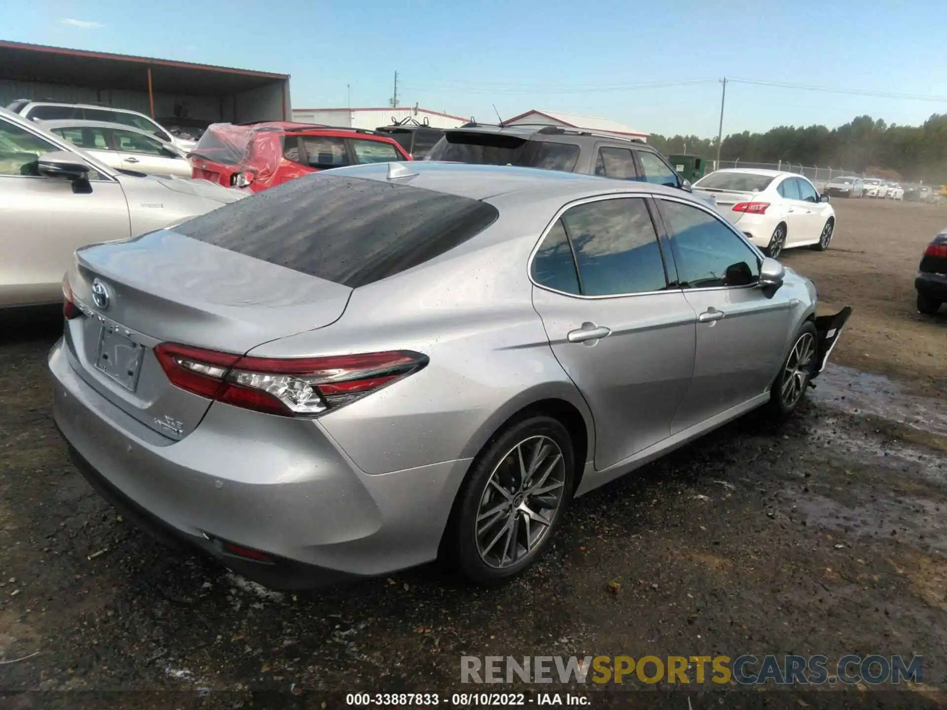 4 Photograph of a damaged car 4T1F31AK8MU569454 TOYOTA CAMRY 2021