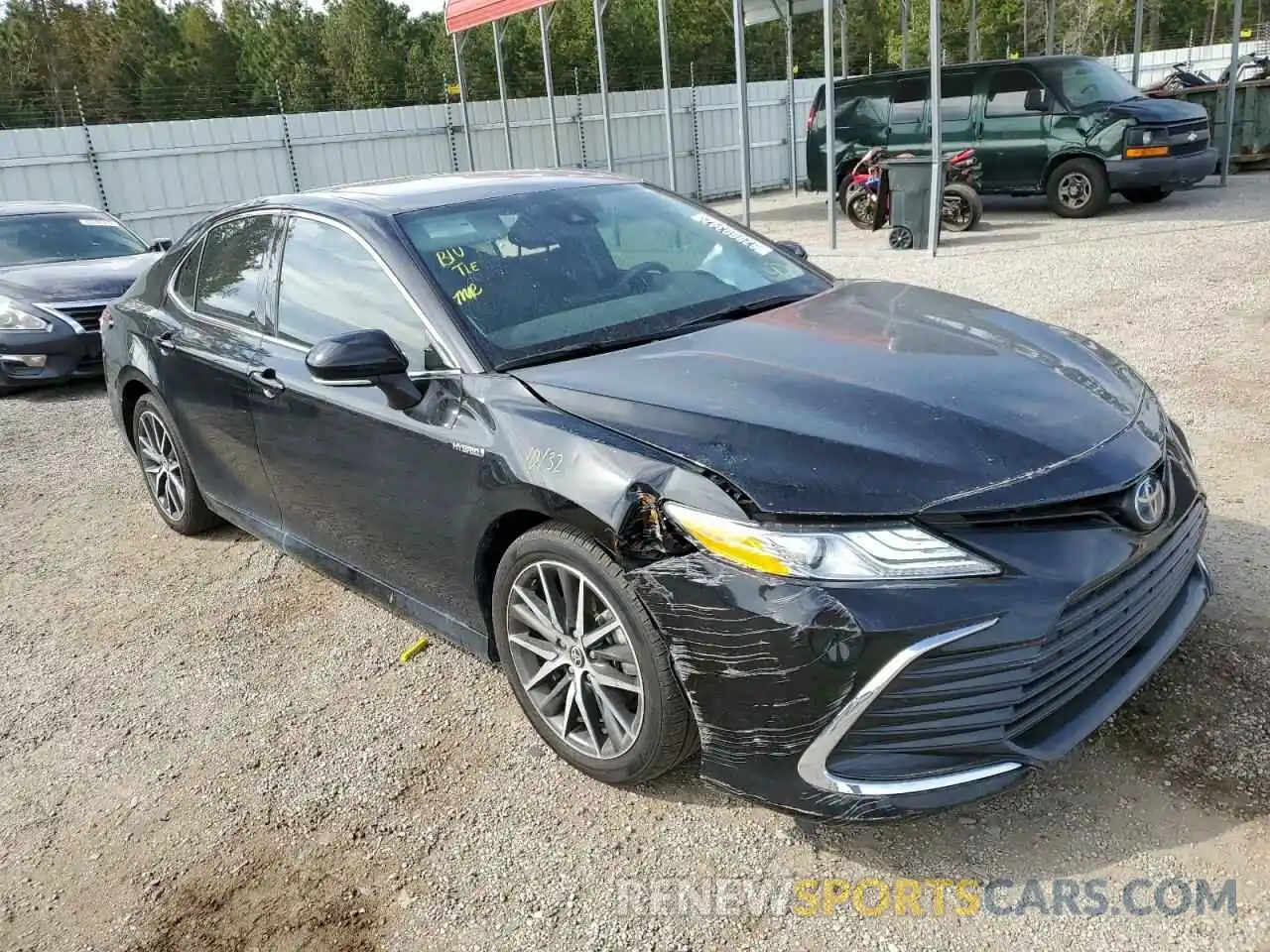 1 Photograph of a damaged car 4T1F31AK9MU557782 TOYOTA CAMRY 2021