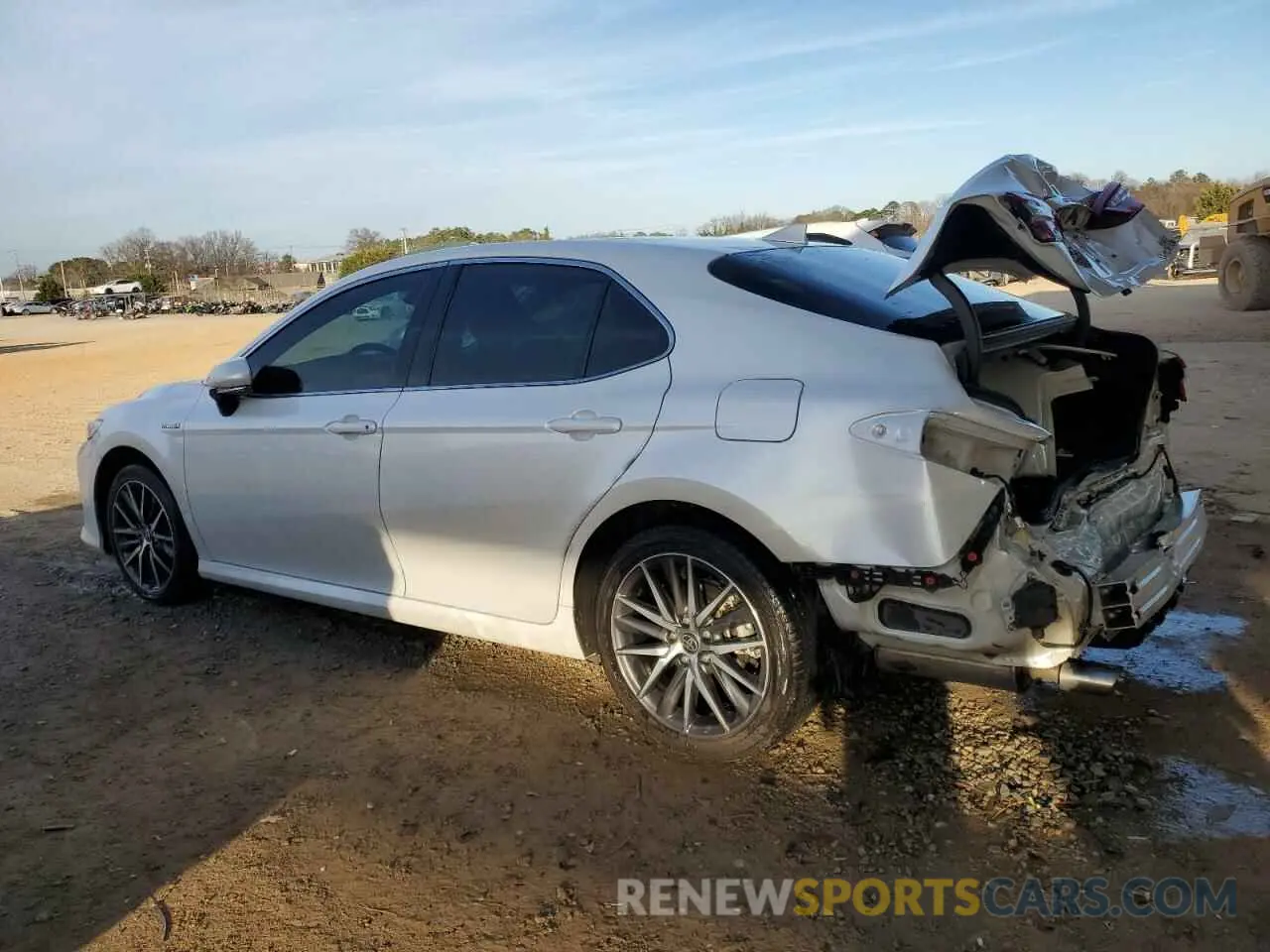 2 Photograph of a damaged car 4T1F31AK9MU559337 TOYOTA CAMRY 2021