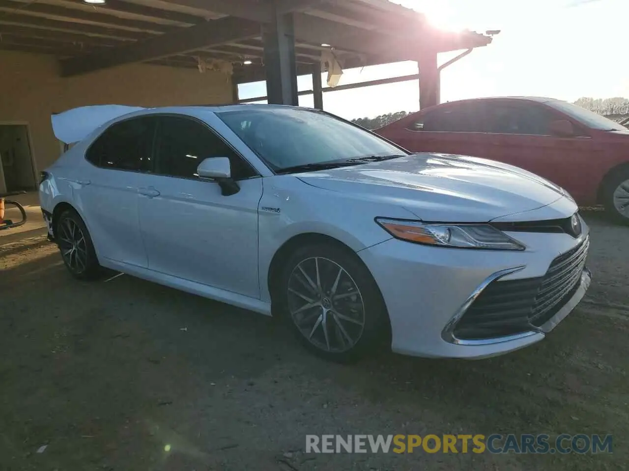 4 Photograph of a damaged car 4T1F31AK9MU559337 TOYOTA CAMRY 2021