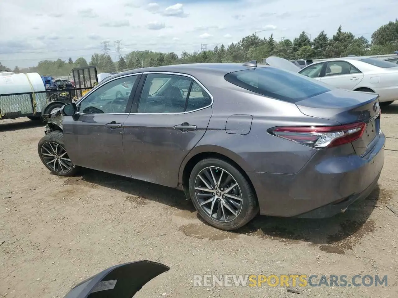 2 Photograph of a damaged car 4T1F31AK9MU564196 TOYOTA CAMRY 2021