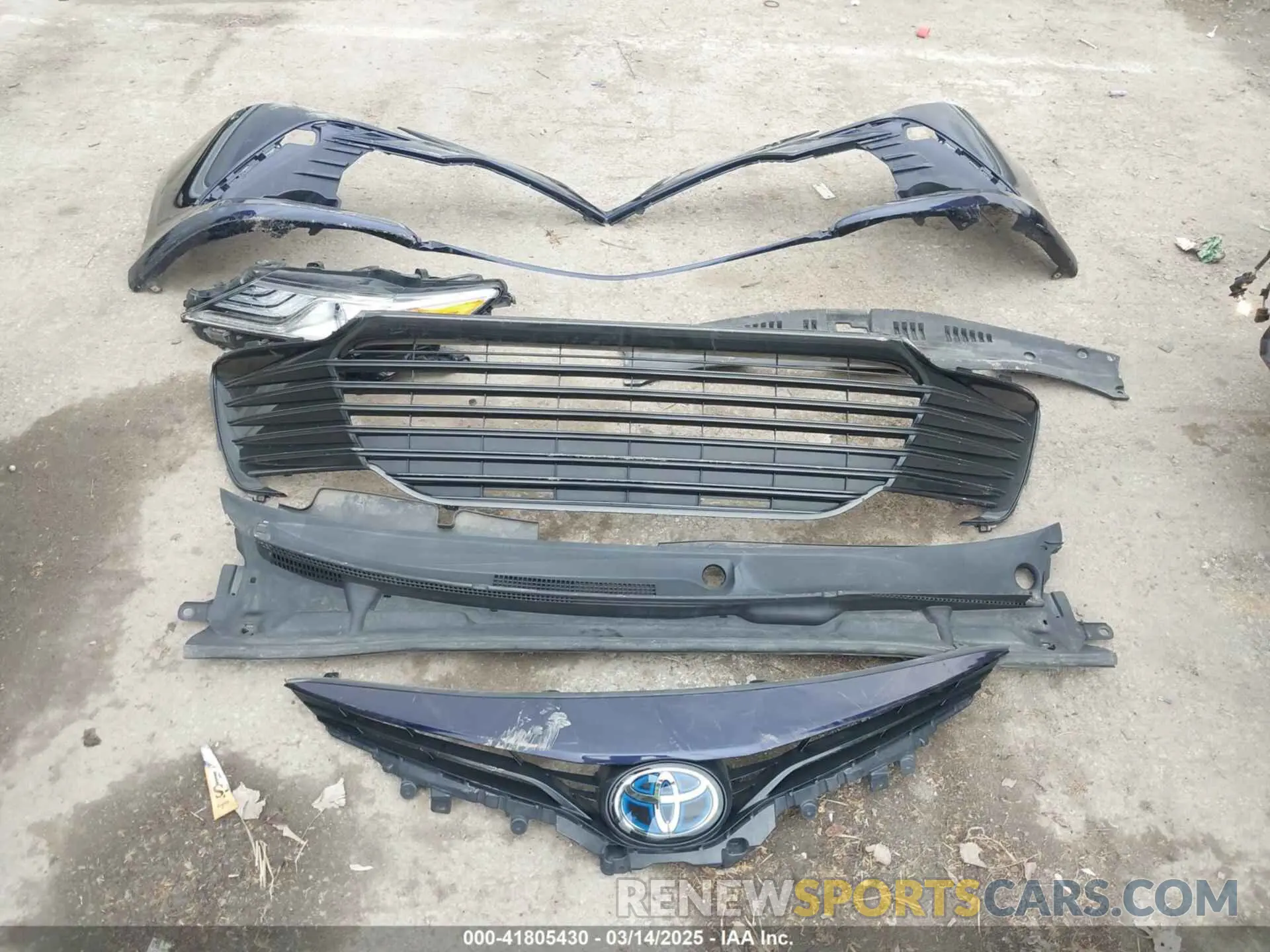 12 Photograph of a damaged car 4T1F31AK9MU568068 TOYOTA CAMRY 2021