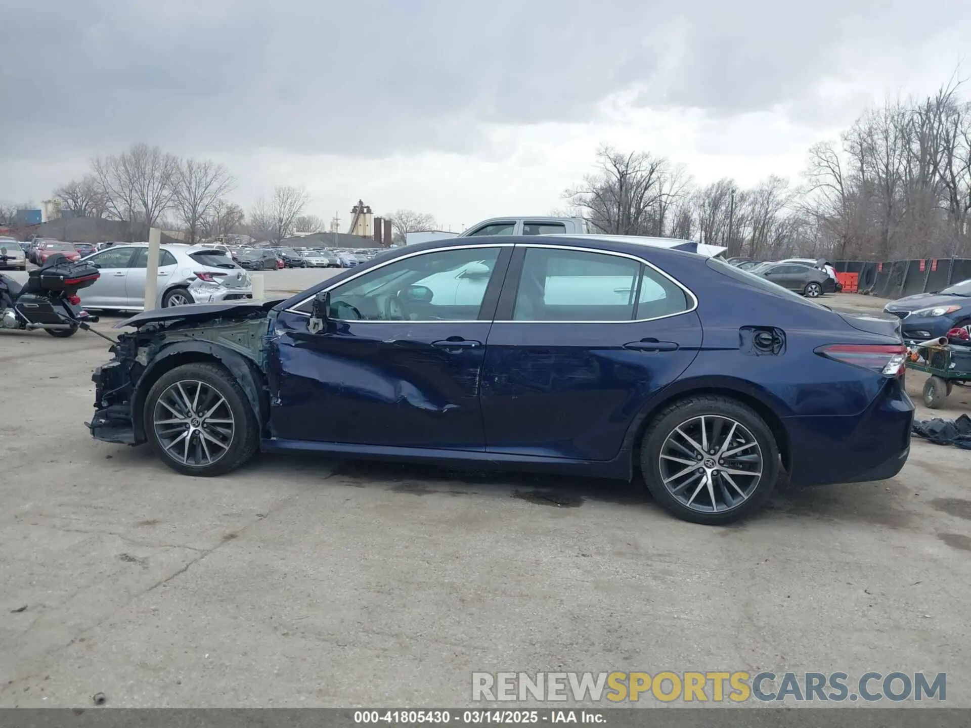 15 Photograph of a damaged car 4T1F31AK9MU568068 TOYOTA CAMRY 2021