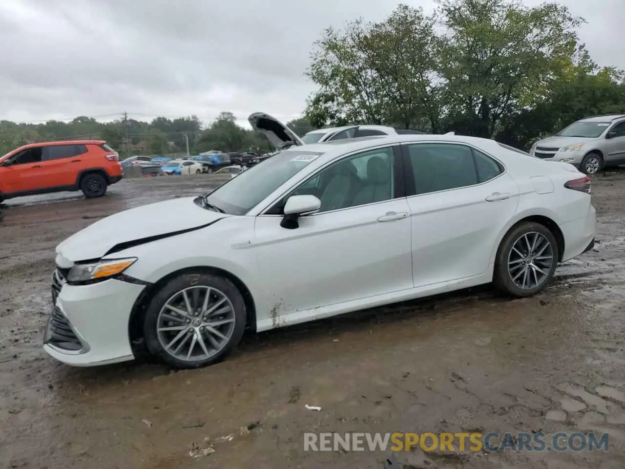 1 Photograph of a damaged car 4T1F31AKXMU547228 TOYOTA CAMRY 2021
