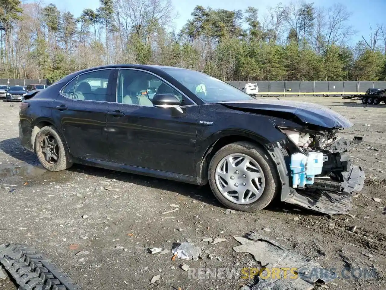 4 Photograph of a damaged car 4T1F31AKXMU554857 TOYOTA CAMRY 2021