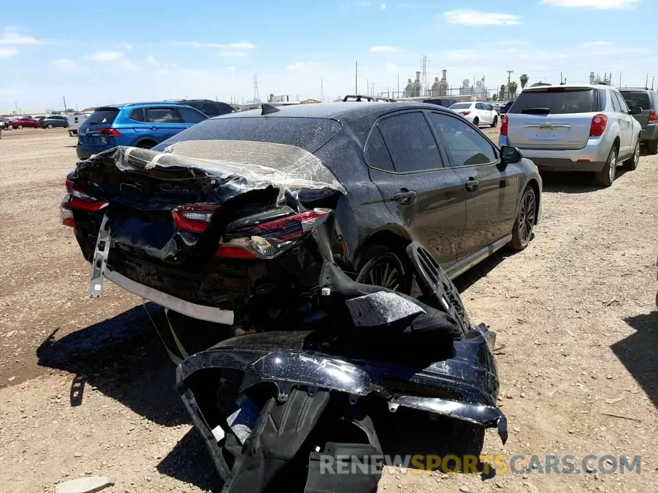 4 Photograph of a damaged car 4T1G11AK0MU410339 TOYOTA CAMRY 2021