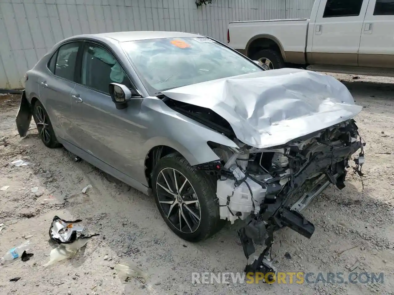 1 Photograph of a damaged car 4T1G11AK0MU415041 TOYOTA CAMRY 2021