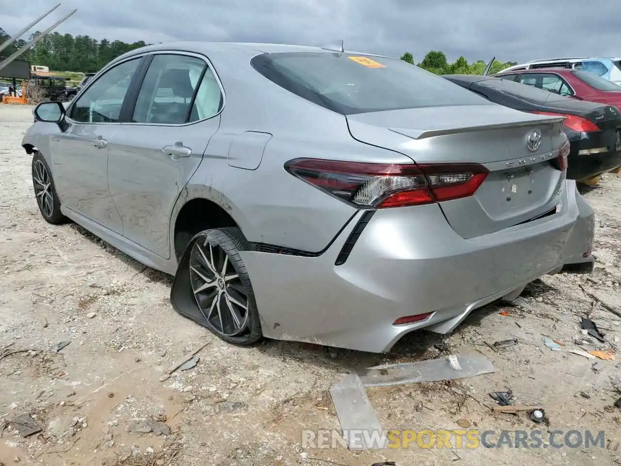 3 Photograph of a damaged car 4T1G11AK0MU415041 TOYOTA CAMRY 2021