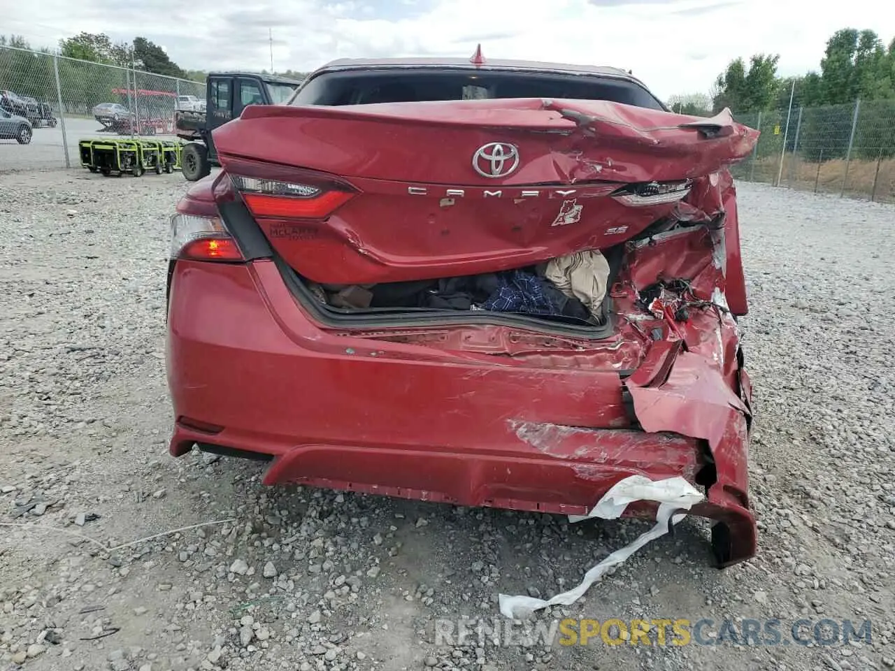 6 Photograph of a damaged car 4T1G11AK0MU419963 TOYOTA CAMRY 2021