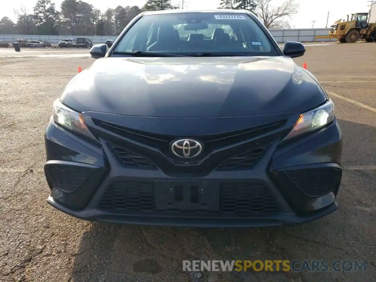 5 Photograph of a damaged car 4T1G11AK0MU424158 TOYOTA CAMRY 2021