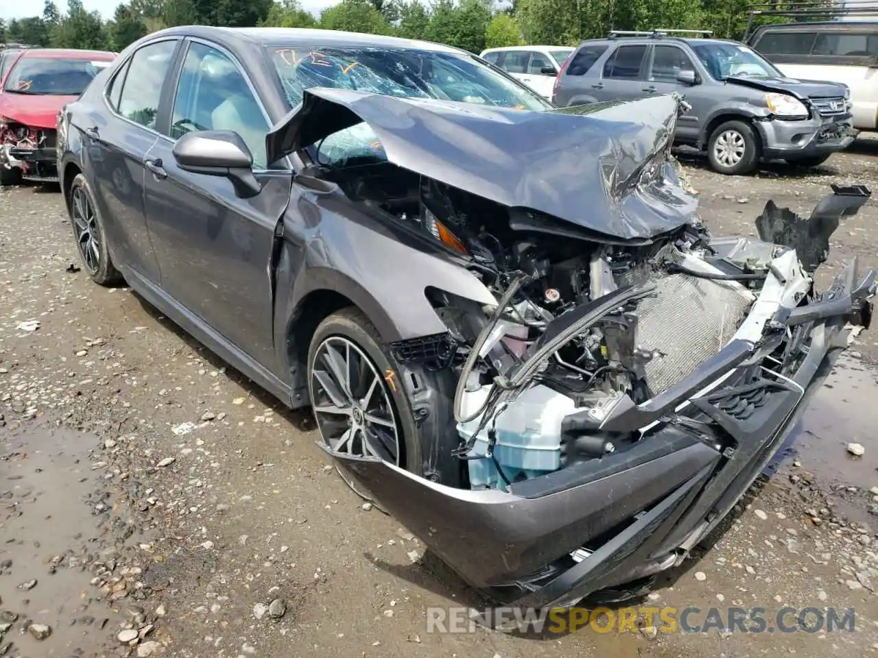 1 Photograph of a damaged car 4T1G11AK0MU425455 TOYOTA CAMRY 2021