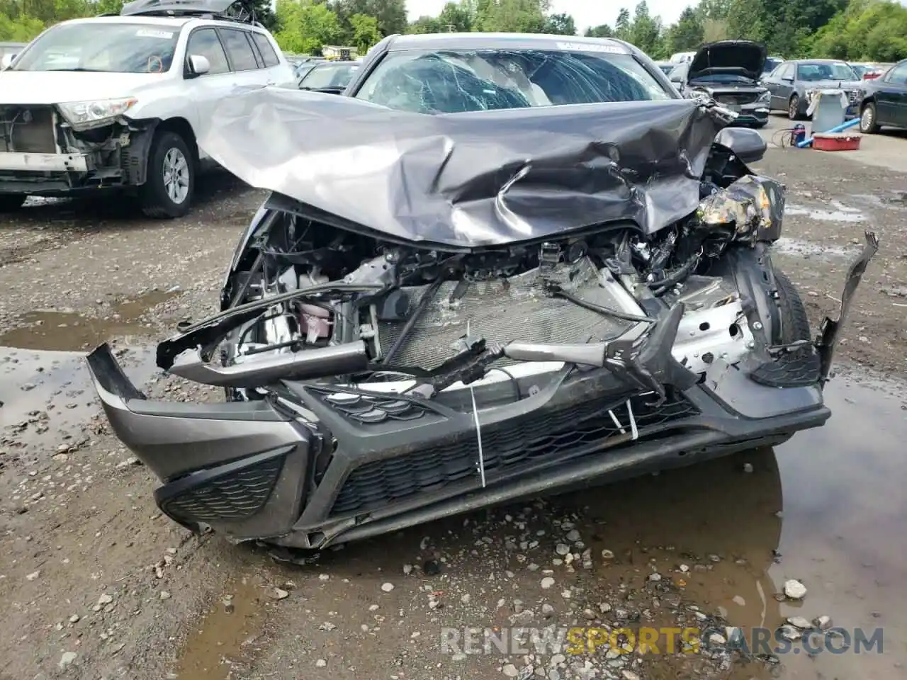 9 Photograph of a damaged car 4T1G11AK0MU425455 TOYOTA CAMRY 2021