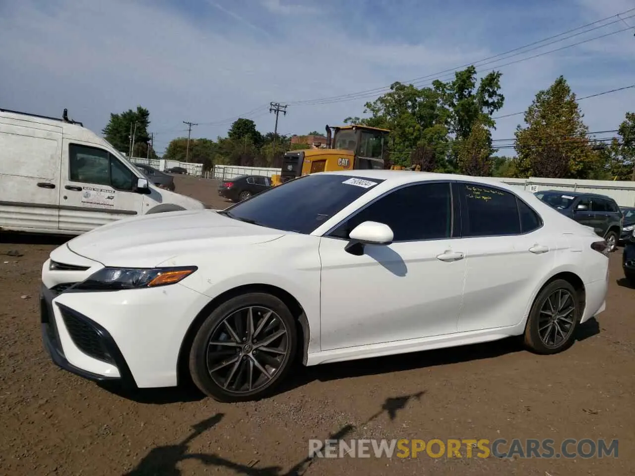1 Photograph of a damaged car 4T1G11AK0MU426508 TOYOTA CAMRY 2021
