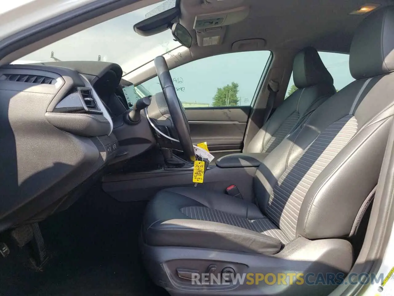 7 Photograph of a damaged car 4T1G11AK0MU426508 TOYOTA CAMRY 2021