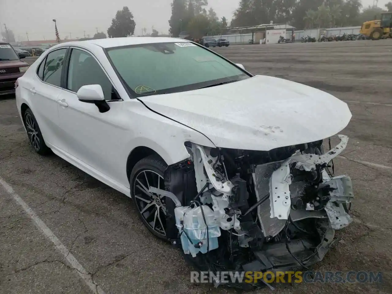 1 Photograph of a damaged car 4T1G11AK0MU433751 TOYOTA CAMRY 2021