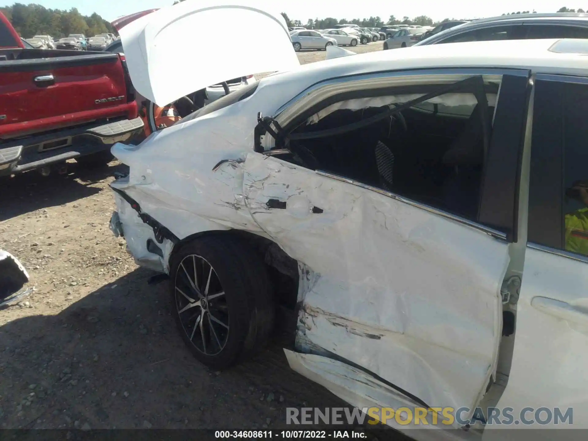 6 Photograph of a damaged car 4T1G11AK0MU436018 TOYOTA CAMRY 2021