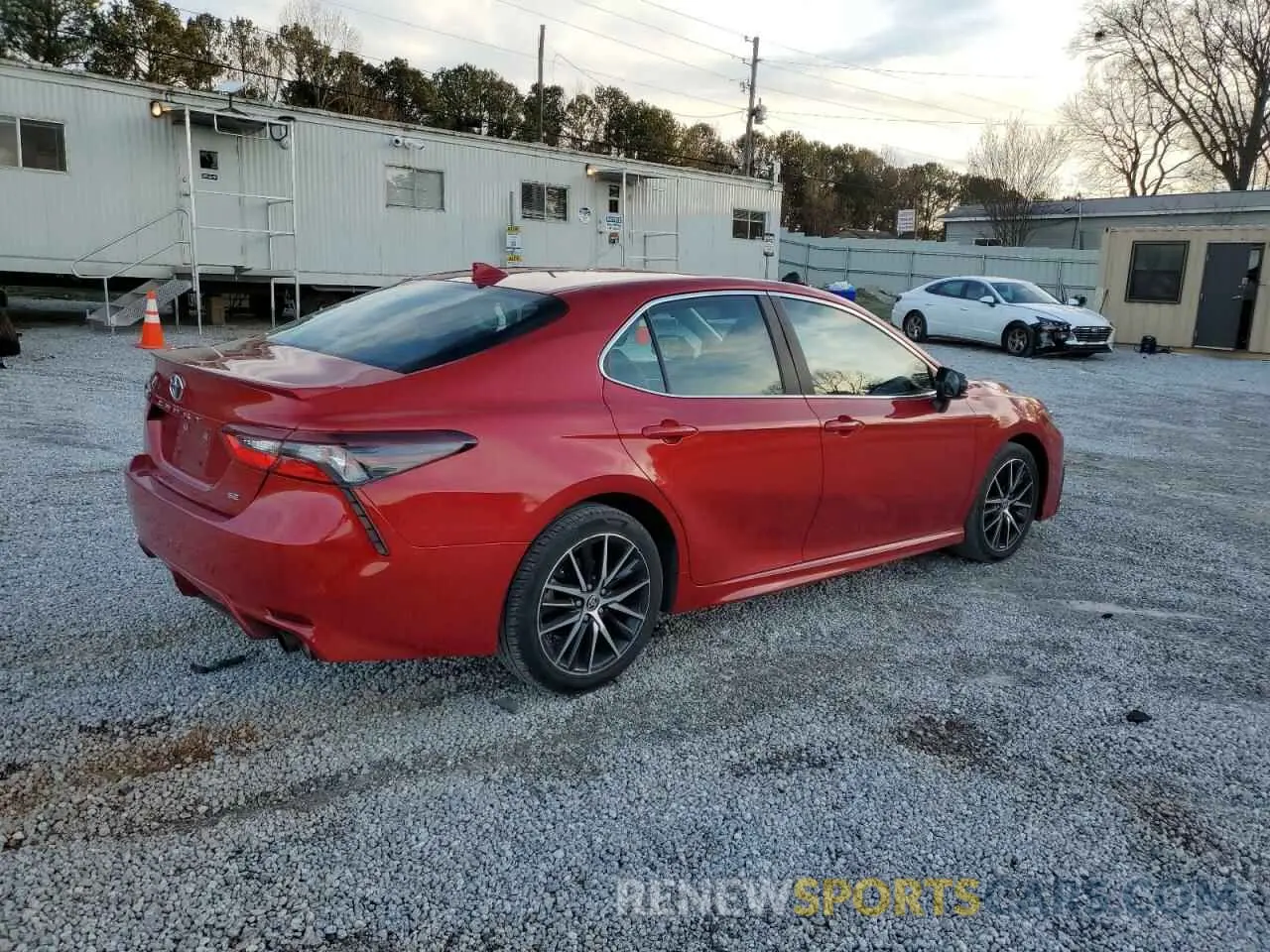3 Photograph of a damaged car 4T1G11AK0MU437590 TOYOTA CAMRY 2021