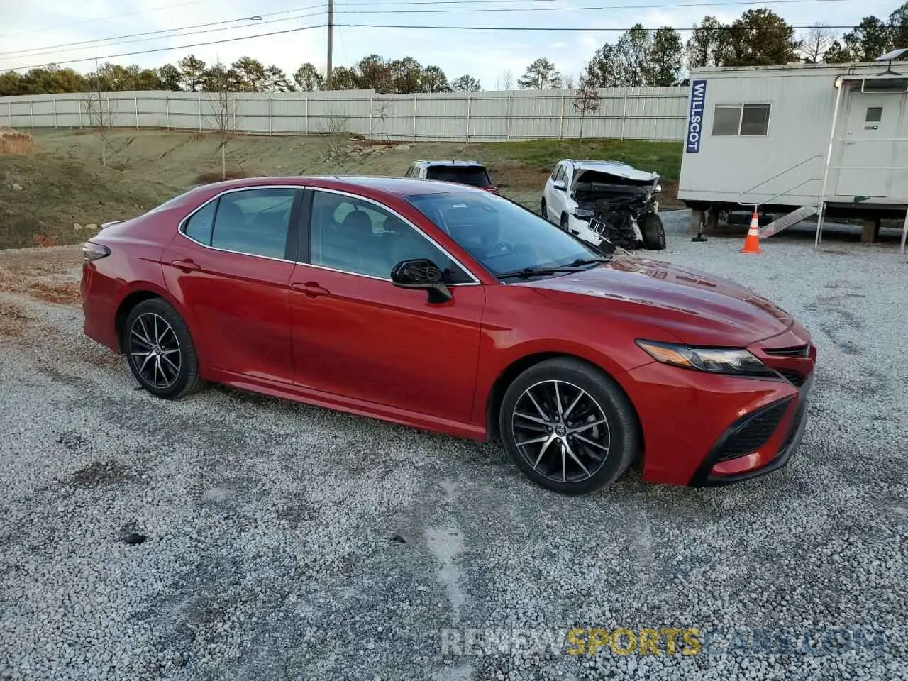 4 Photograph of a damaged car 4T1G11AK0MU437590 TOYOTA CAMRY 2021
