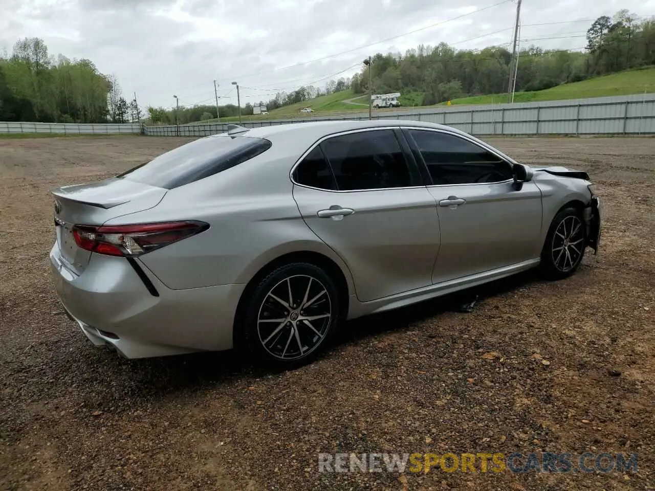 3 Photograph of a damaged car 4T1G11AK0MU454843 TOYOTA CAMRY 2021