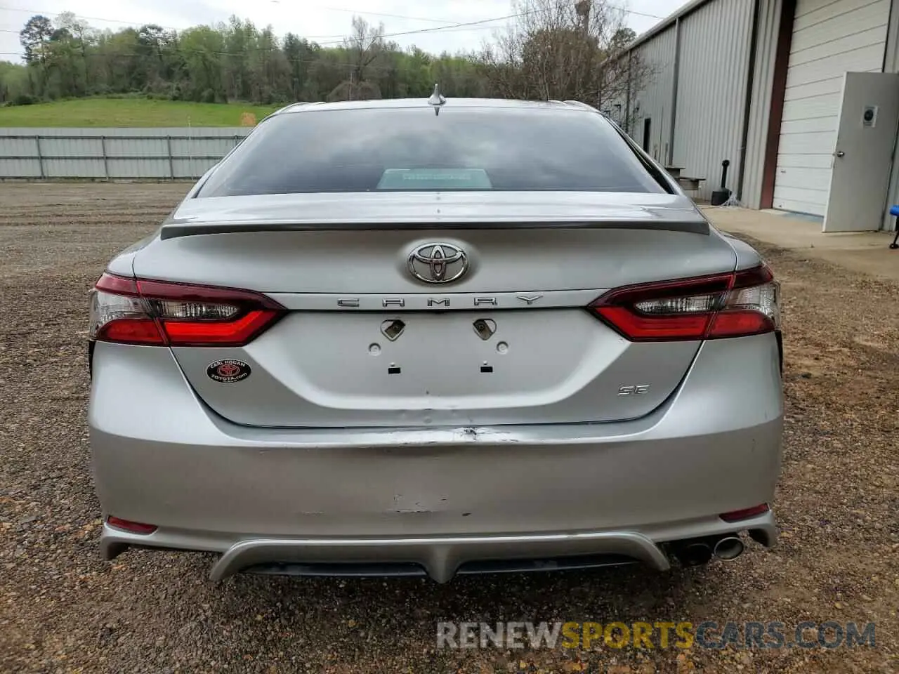 6 Photograph of a damaged car 4T1G11AK0MU454843 TOYOTA CAMRY 2021