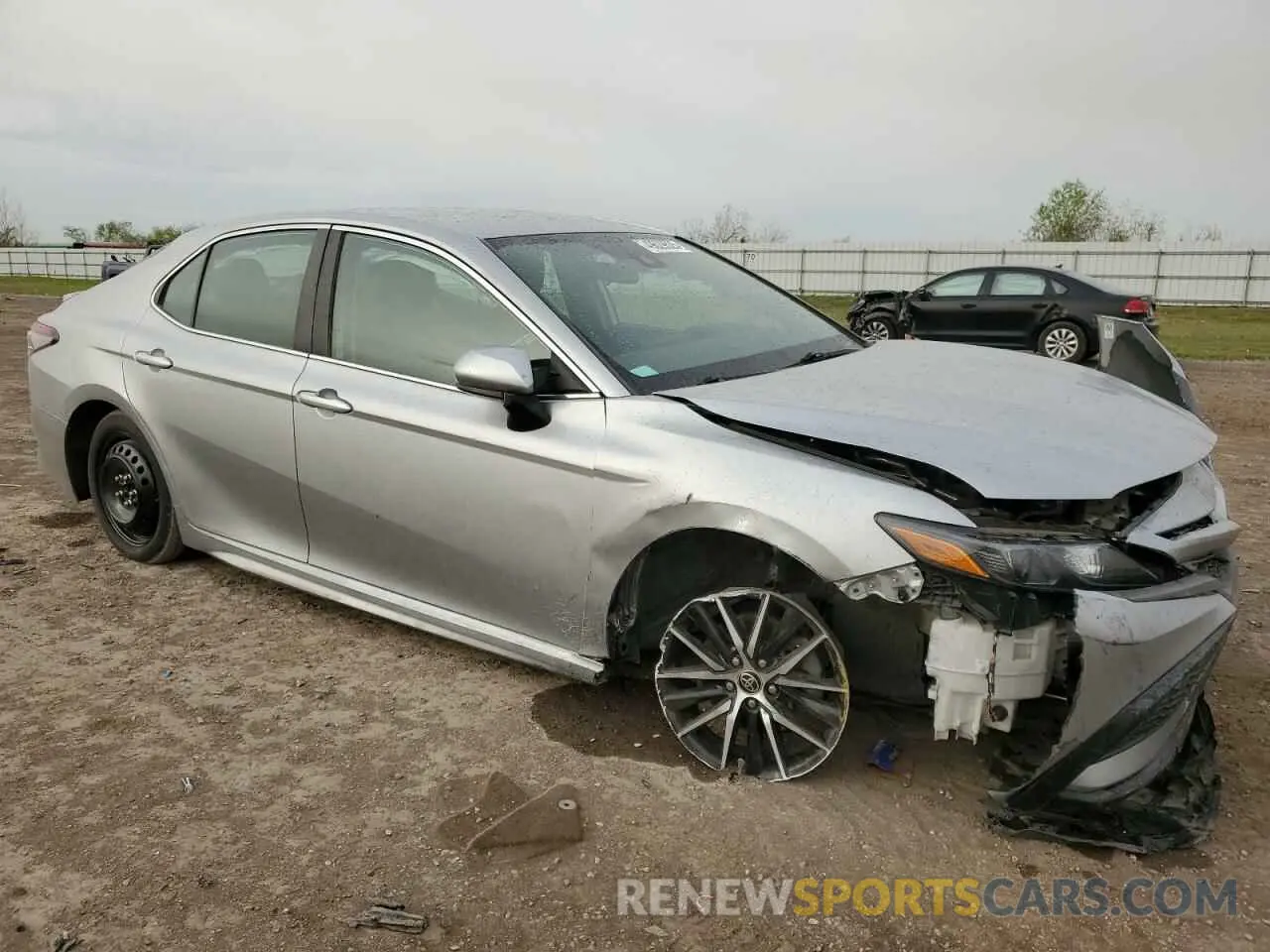 4 Photograph of a damaged car 4T1G11AK0MU456673 TOYOTA CAMRY 2021