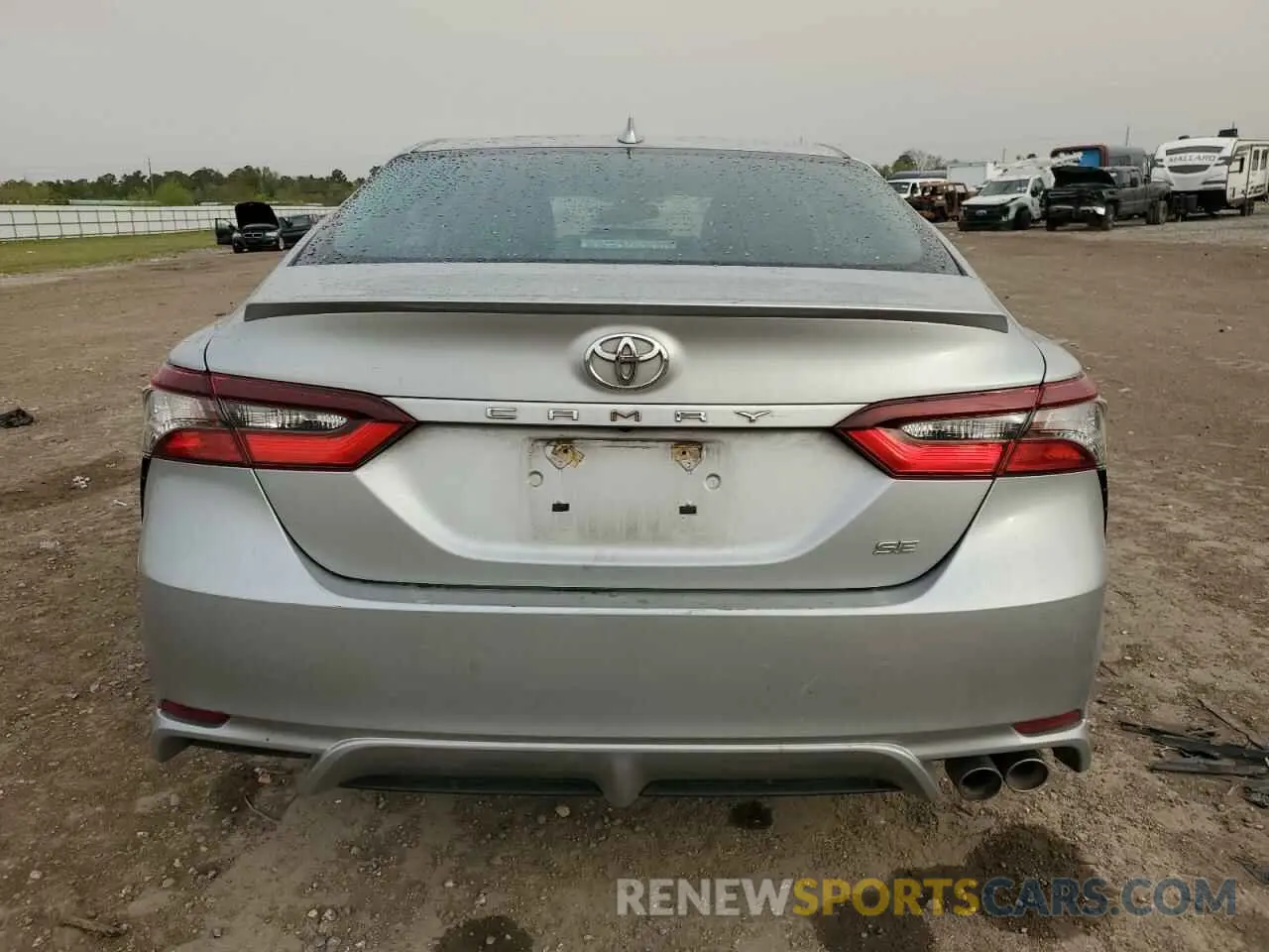 6 Photograph of a damaged car 4T1G11AK0MU456673 TOYOTA CAMRY 2021