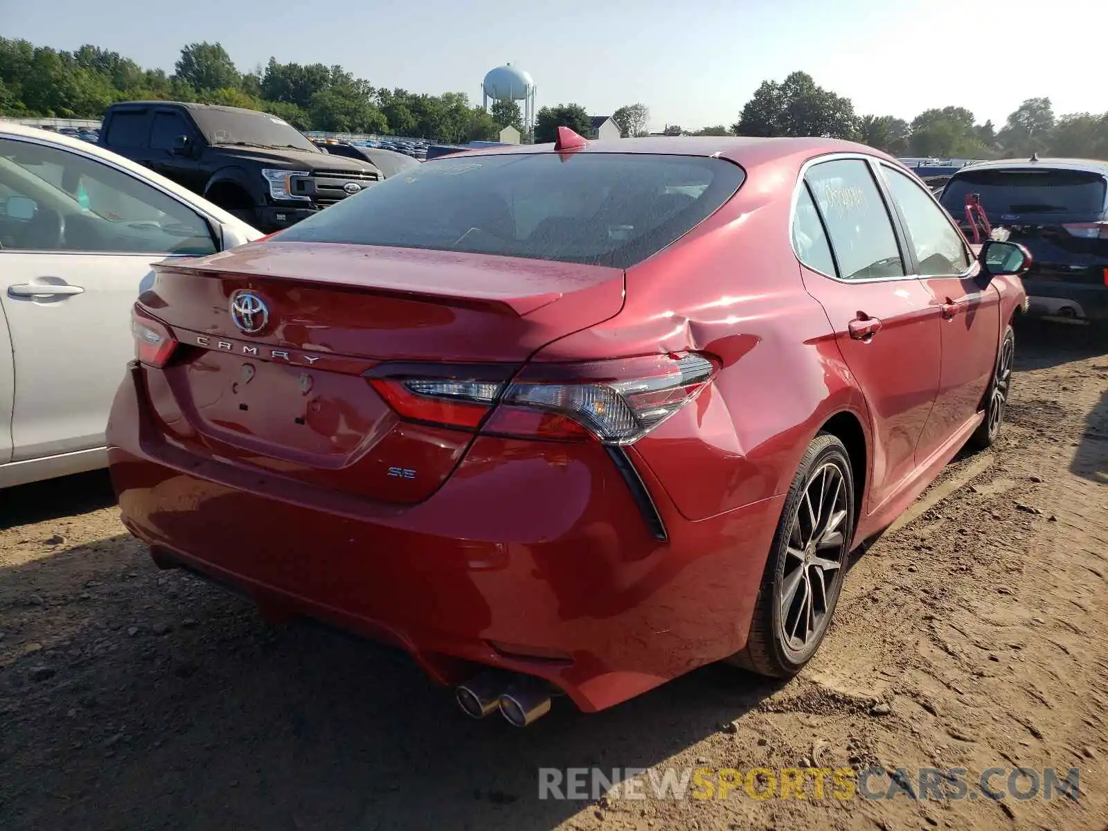 4 Photograph of a damaged car 4T1G11AK0MU471965 TOYOTA CAMRY 2021