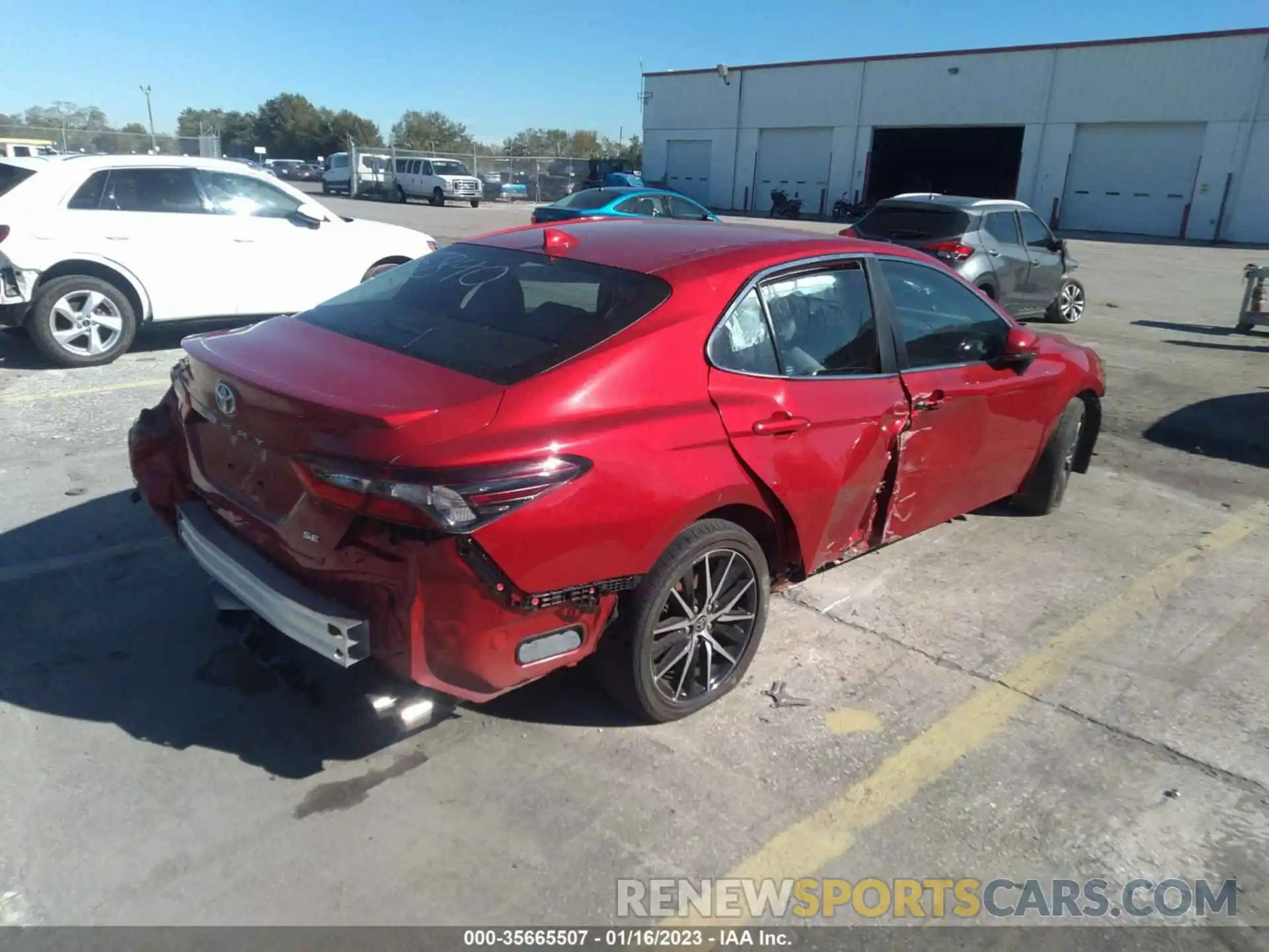 4 Photograph of a damaged car 4T1G11AK0MU475840 TOYOTA CAMRY 2021