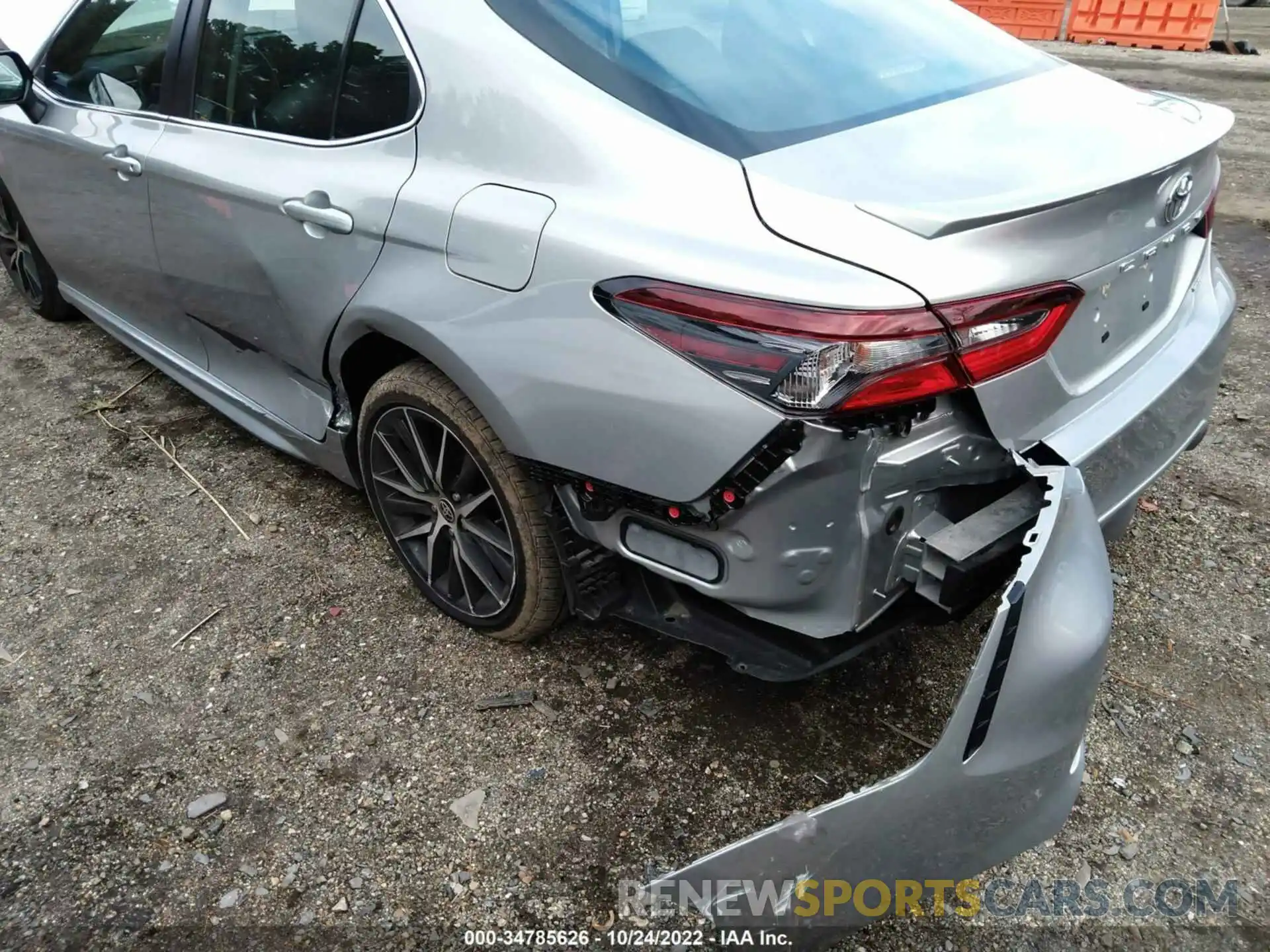 6 Photograph of a damaged car 4T1G11AK0MU478608 TOYOTA CAMRY 2021