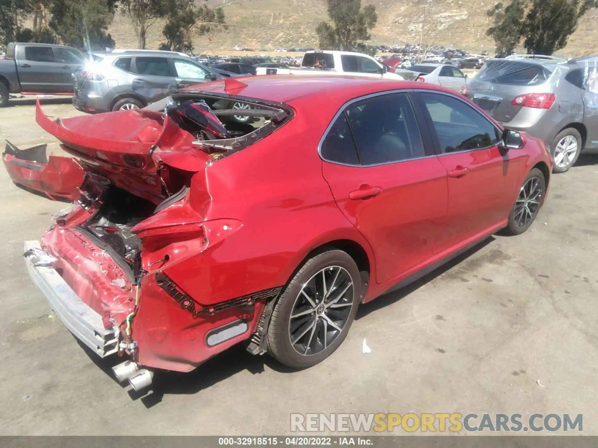 4 Photograph of a damaged car 4T1G11AK0MU482013 TOYOTA CAMRY 2021