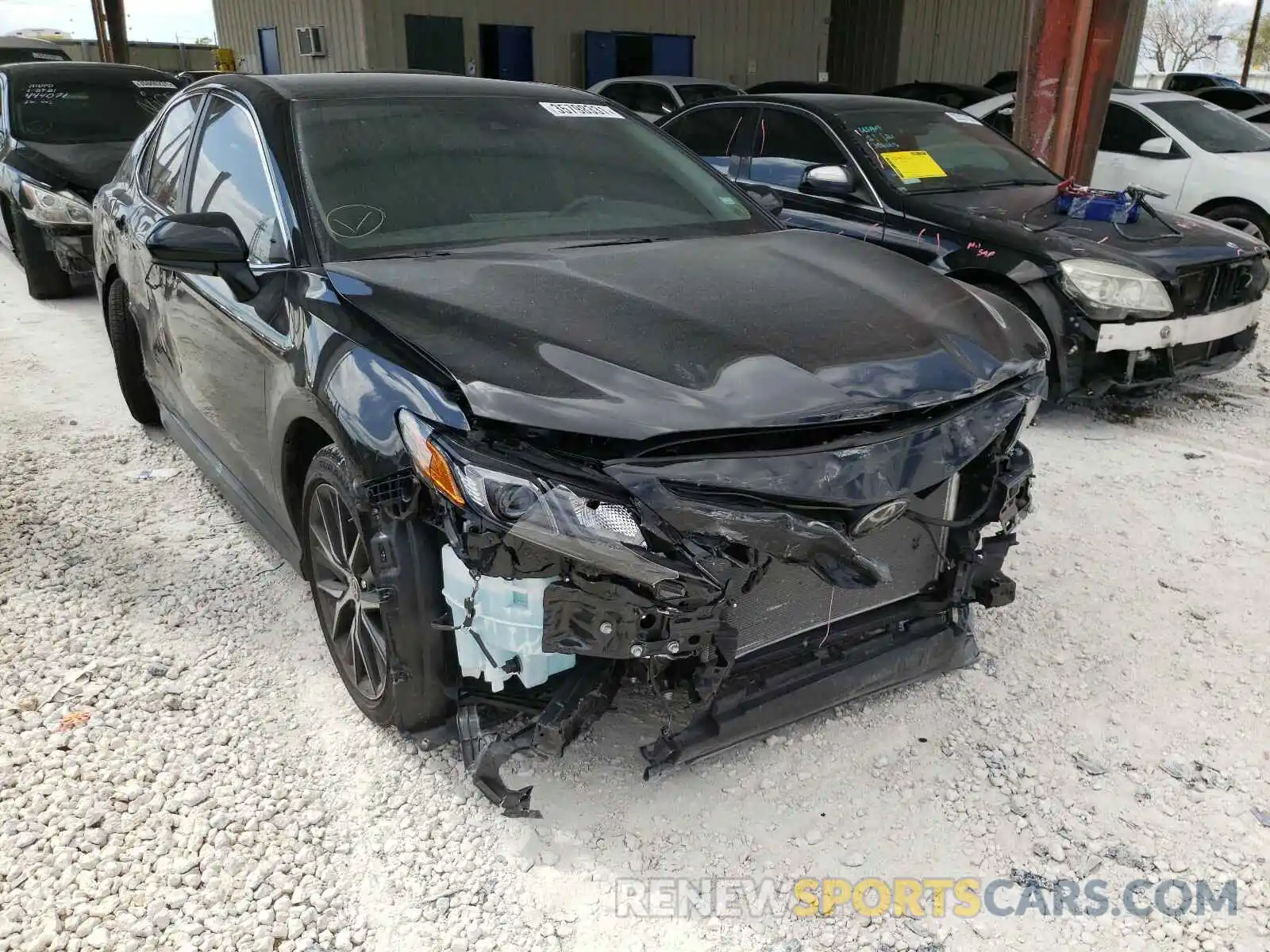 1 Photograph of a damaged car 4T1G11AK0MU514703 TOYOTA CAMRY 2021