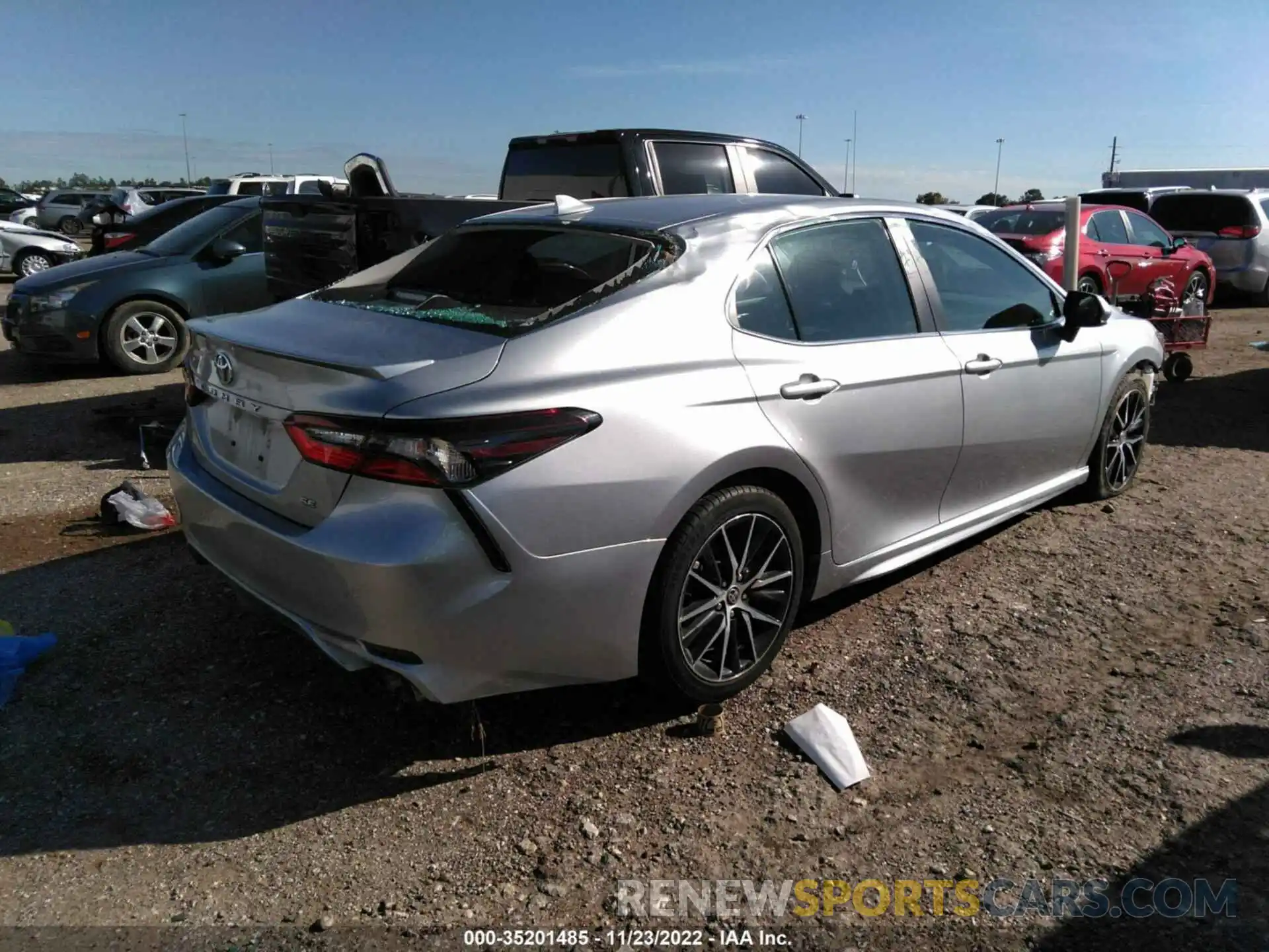 4 Photograph of a damaged car 4T1G11AK0MU517925 TOYOTA CAMRY 2021