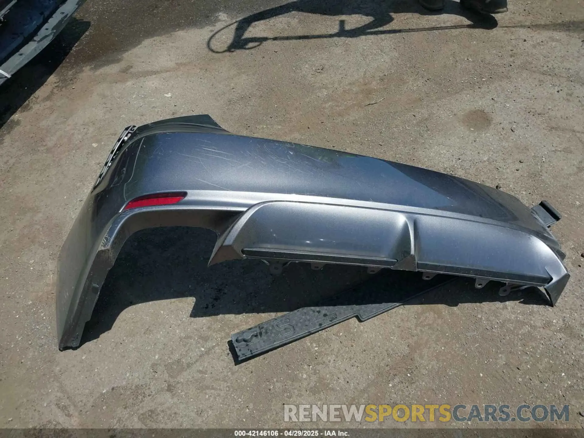 12 Photograph of a damaged car 4T1G11AK0MU523241 TOYOTA CAMRY 2021