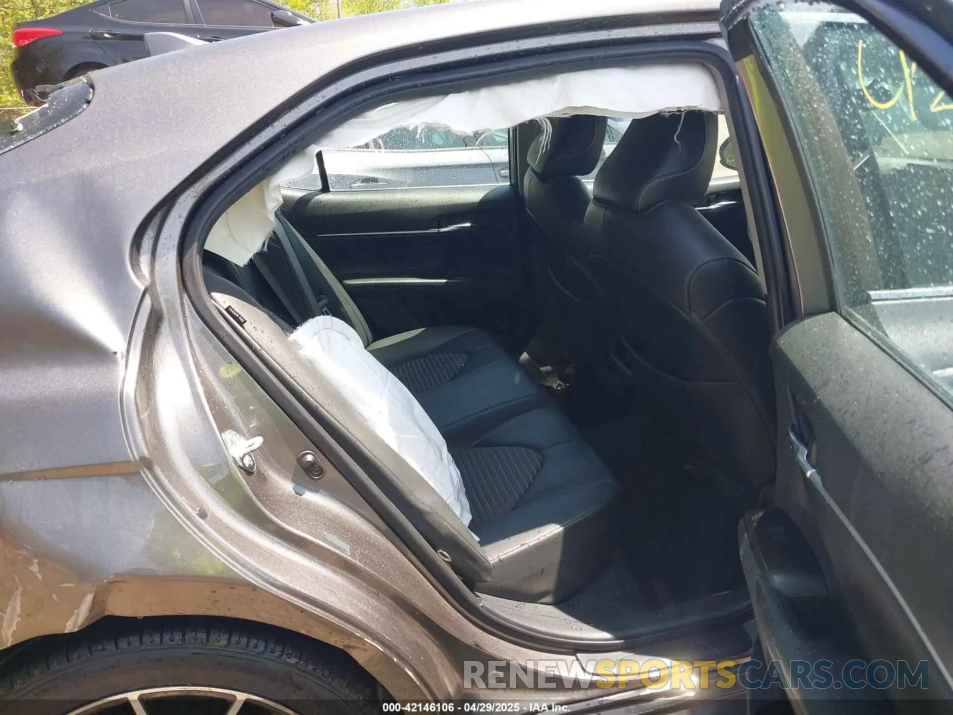 8 Photograph of a damaged car 4T1G11AK0MU523241 TOYOTA CAMRY 2021