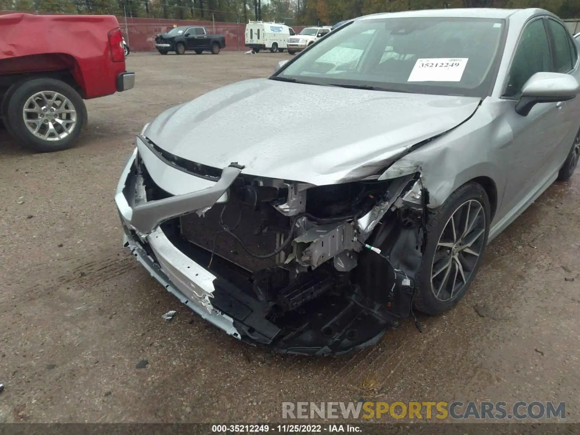 6 Photograph of a damaged car 4T1G11AK0MU524423 TOYOTA CAMRY 2021