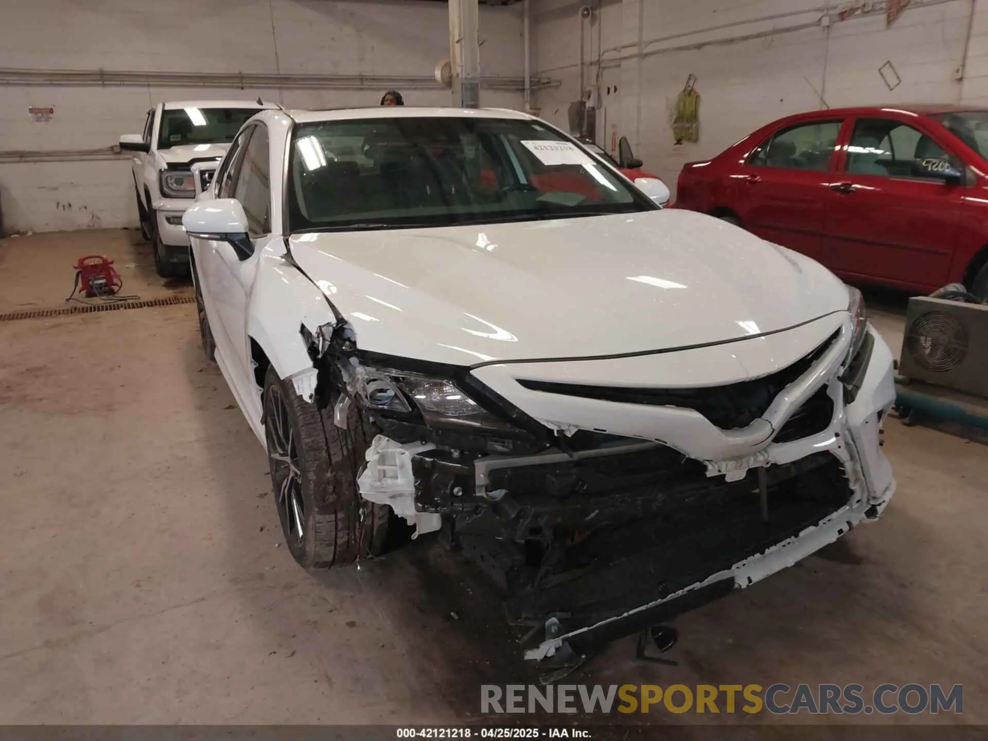 6 Photograph of a damaged car 4T1G11AK0MU532182 TOYOTA CAMRY 2021